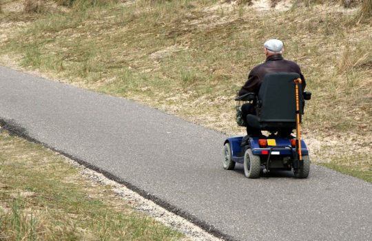 כסא גלגלים ממונע2